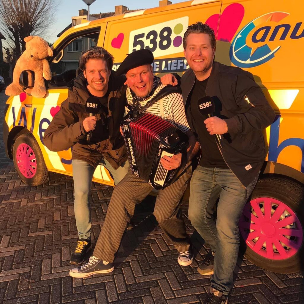 Radio 538 met de Valentijnsactie, een stukje muziek van Hiddo
